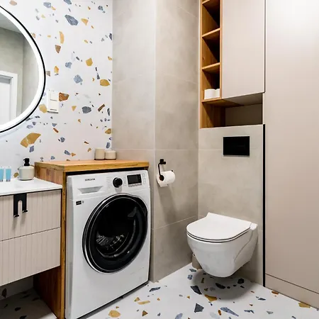 Korfantego Premium 39b By Bookinghost *